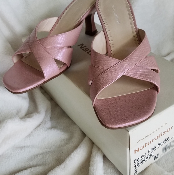 naturalizer logic dress sandals